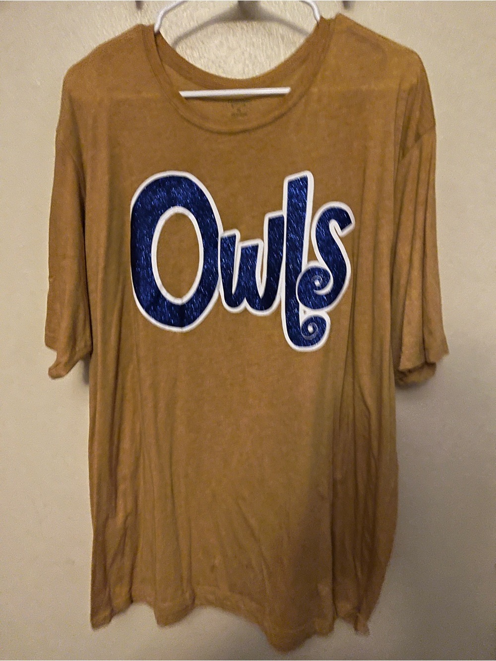 Owls Graphic Short Sleeve Tee in Mustard Gold